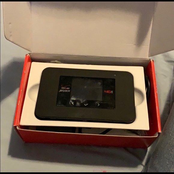 Verizon Jetpack portable WiFi - Picture 4 of 7